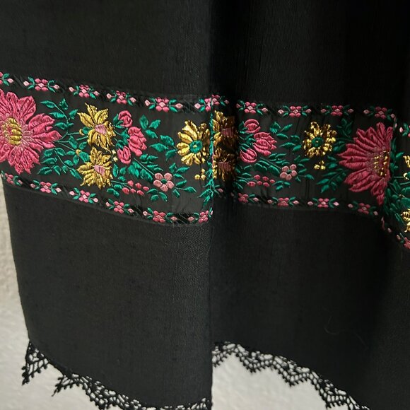 Ernst Licht Dirndl size 10 - Picture 6 of 11